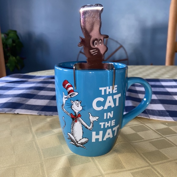Cat in the Hat Stirrer and Mug - Picture 1 of 9
